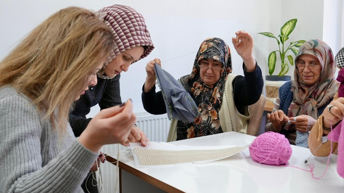Elazığ Belediyesi Kursları, Esmek Çatısı Altında Birleştirildi