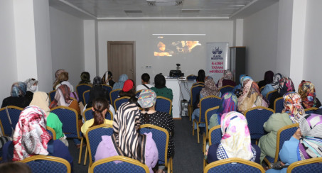 Elazığ Belediyesi 'Muharrem Ayının Önemi Ve Ehlibeyt Sevgisi' Konulu Seminer Düzenledi