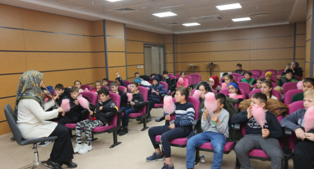 ELAZIĞ BELEDİYESİ'NDEN AHISKA TÜRKLERİ'NE SİNEMA KEYFİ