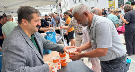 Elazığ Belediyesi'nden Aşure İkramı