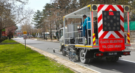 Elazığ Belediyesi'nden Hafta Sonu Mesaisi