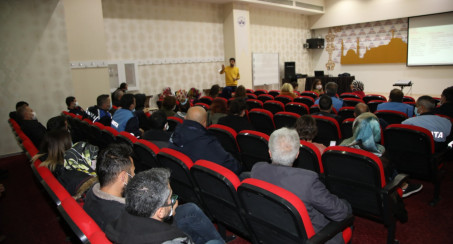 Elazığ Belediyesi'nden 'Kadına Yönelik Şiddetle Mücadele' Semineri