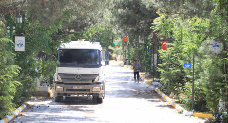 Elazığ Belediyesi'nden Yoğun Bayram Mesaisi