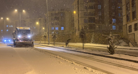 Elazığ Belediyesi'nden Yoğun Kar Yağışına Hızlı Ve Etkili Müdahale