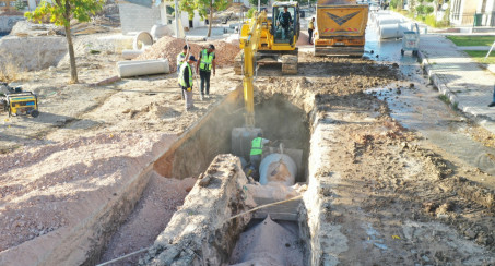 Elazığ Belediyesi'nin Altyapı Yenileme Çalışmaları Sürüyor
