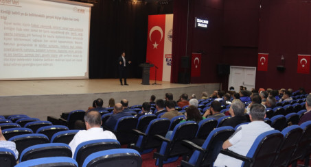 Elazığ Belediyesi Personeline Yönelik KVKK Semineri Verildi