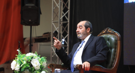 Elazığ Belediyesi Ramazan Ayı Etkinliklerine Konuk Olan Ömer Demirbağ'a Yoğun İlgi