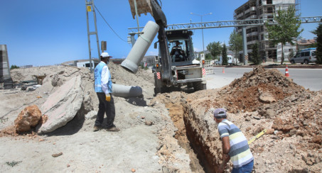 Elazığ Belediyesi Şehrin Yeni Yerleşim Bölgelerinde Altyapı Kapasitesini Artırıyor