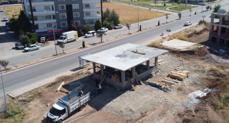 Elazığ Belediyesi Tarafından Yapılan 5 Muhtarlık Ofisi'nde Çalışmalar Hızla Sürüyor