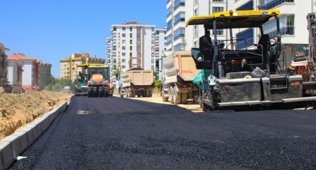 Elazığ Belediyesi, Yol Bakım-Onarım ve Genişletme Çalışmalarını Sürdürüyor
