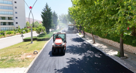 Elazığ Belediyesi, Yol Yenileme Çalışmalarını Aralıksız Sürüyor