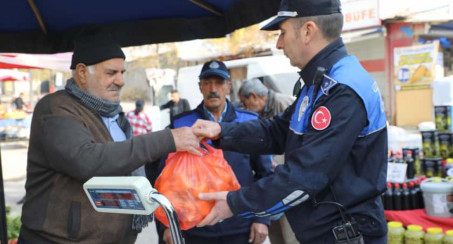 Elazığ Belediyesi Zabıta Ekiplerinden Pazar Yerlerine Denetim