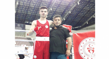 Elazığ Belediyespor Boks Takımında 3 Boksörümüz Çeyrek Finale Yükseldi