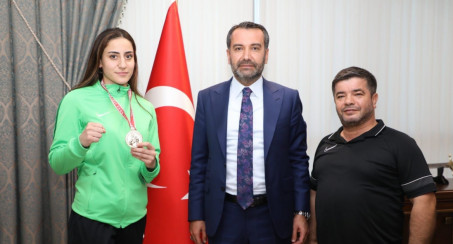 Elazığ Belediyespor Kulübü Sporcusu Gizem Özer'e Milli Davet