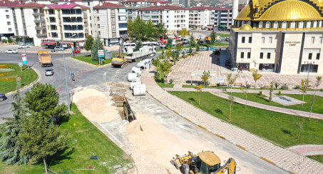 Elazığ'da Altyapı Yenileme Çalışmaları Sürüyor