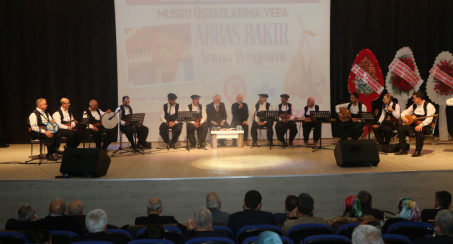 Elazığ Mahalli Müziğinin Üstadı Abbas Bakır Anıldı