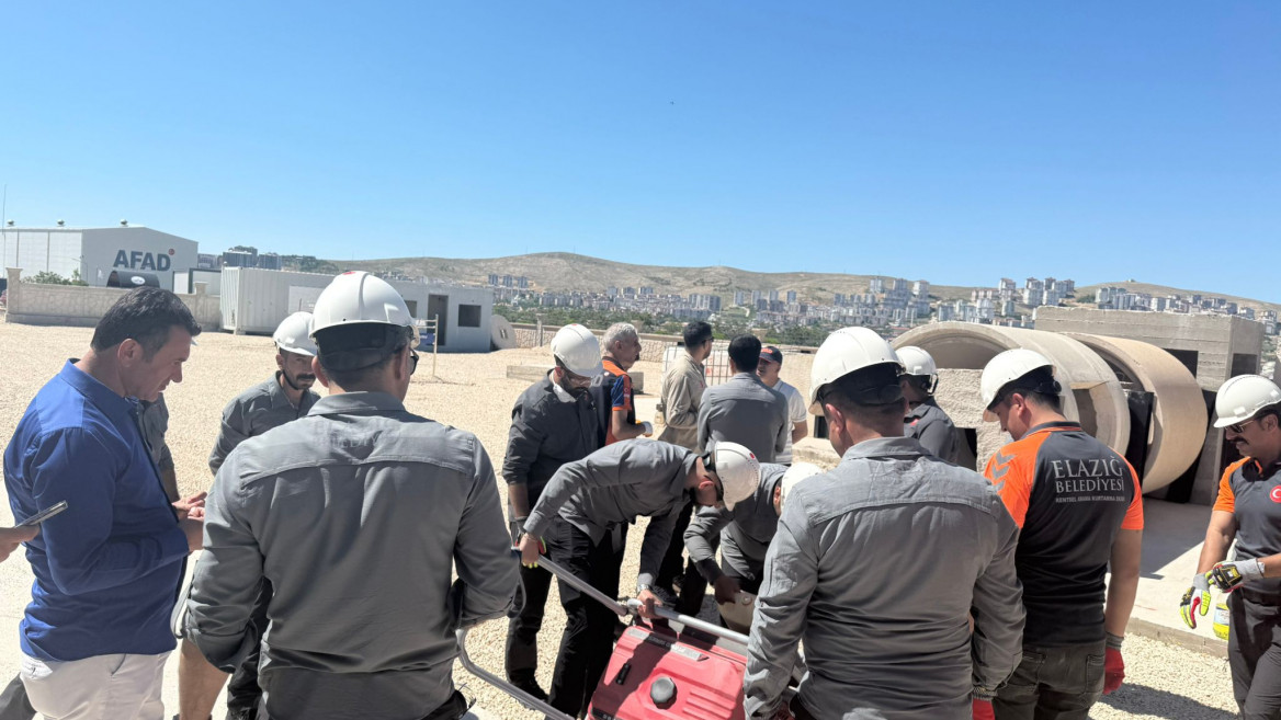 ELBAK Personeline Kentsel Arama Kurtarma Eğitimi Verildi