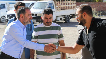 Başkan Şerifoğulları, Vatandaşlarla Bir Araya Gelmeye Devam Ediyor