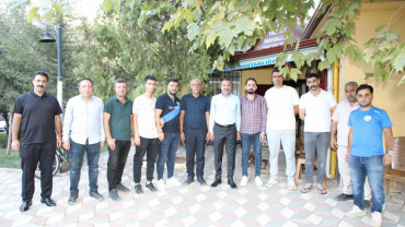 Başkan Şerifoğulları, Vatandaşlarla Bir Araya Gelmeye Devam Ediyor