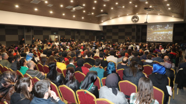 ELAZIĞ BELEDİYESİ, AHMET ŞERİF İZGÖREN'İ VELİLER VE ÖĞRENCİLERLE BULUŞTURDU