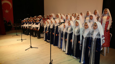 AHISKA TÜRKLERİNİN GELENEK VE GÖRENEKLERİ ANLATILDI