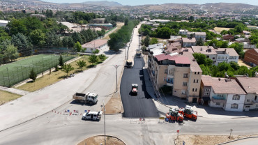 Elazığ'da Asfalt Hamlesi Sürüyor