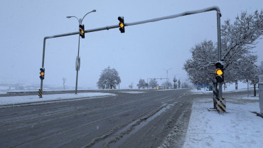 Elazığ Belediyesi'nden Kent Genelinde Karla Mücadele Çalışması
