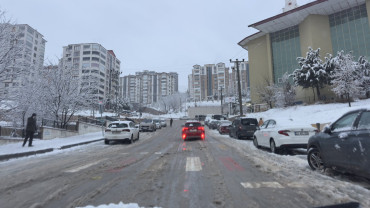 Elazığ Belediyesi'nden Kent Genelinde Karla Mücadele Çalışması