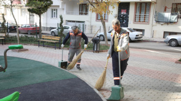 Üniversite Mahallesi'nde Kapsamlı Temizlik Çalışması