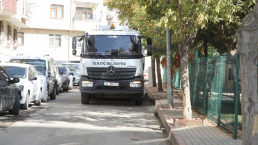 Üniversite Mahallesi'nde Kapsamlı Temizlik Çalışması