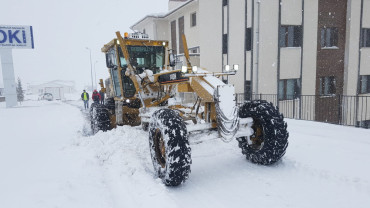 Elazığ Belediyesi Karla Mücadele Ekipleri Çalışmalarına Devam Ediyor