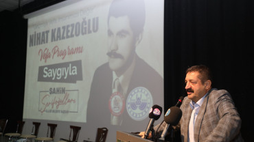 Elazığ Belediyesi, Mahalli Müziğimizin Usta İsmi Nihat Kazezoğlu'na Vefa Programı Düzenledi