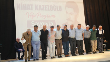 Elazığ Belediyesi, Mahalli Müziğimizin Usta İsmi Nihat Kazezoğlu'na Vefa Programı Düzenledi
