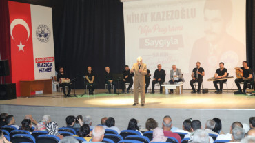 Elazığ Belediyesi, Mahalli Müziğimizin Usta İsmi Nihat Kazezoğlu'na Vefa Programı Düzenledi
