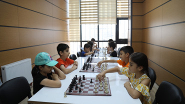 Elazığ Belediyesi Yaz Kurslarına Katılan Çocuklara Sertifikaları Verildi