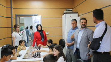 Elazığ Belediyesi Yaz Kurslarına Katılan Çocuklara Sertifikaları Verildi