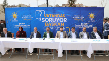 Başkan Şerifoğulları, Akpınar Mahallesi'nde Vatandaşların Sorularını Yanıtladı