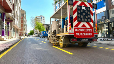 Elazığ Belediyesi Tarafından, Asfaltlanan Yolların Çizgileri Çekildi