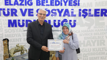 Elazığ Belediyesi Yazarlık Atölyesi'nde Sertifika Töreni