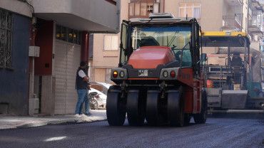 Elazığ Belediyesi, Yeni Mahalle'de Asfaltlama Çalışmalarını Sürdürüyor