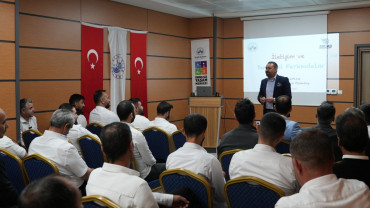 Elazığ Belediyesi'nden Toplu Taşıma Şoförlerine İletişim ve Duygusal Farkındalık Semineri