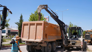 Fen İşleri Çalışıyor, Şehir İçi Trafik Konfor Kazanıyor