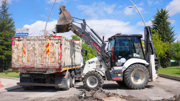 Fen İşleri Çalışıyor, Şehir İçi Trafik Konfor Kazanıyor