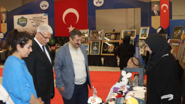 Elazığ Belediyesi'nin Kursiyerlerinden Yıl Sonu Sergisi