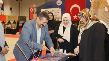 Elazığ Belediyesi'nin Kursiyerlerinden Yıl Sonu Sergisi
