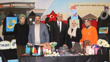 Elazığ Belediyesi'nin Kursiyerlerinden Yıl Sonu Sergisi
