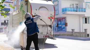 Elazığ Belediyesi, Kentin Dört Bir Yanında Temizlik Çalışmasına Devam Ediyor