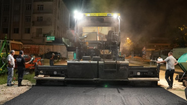Gündoğdu Sokak'ta Asfalt Yenileniyor