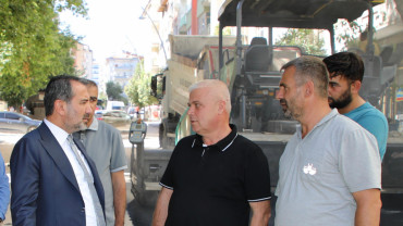 Başkan Şerifoğulları, Şehit İlhanlar Caddesi'nde İncelemelerde Bulundu