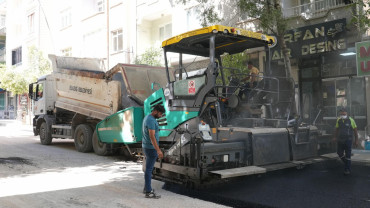 Başkan Şerifoğulları, Şehit İlhanlar Caddesi'nde İncelemelerde Bulundu